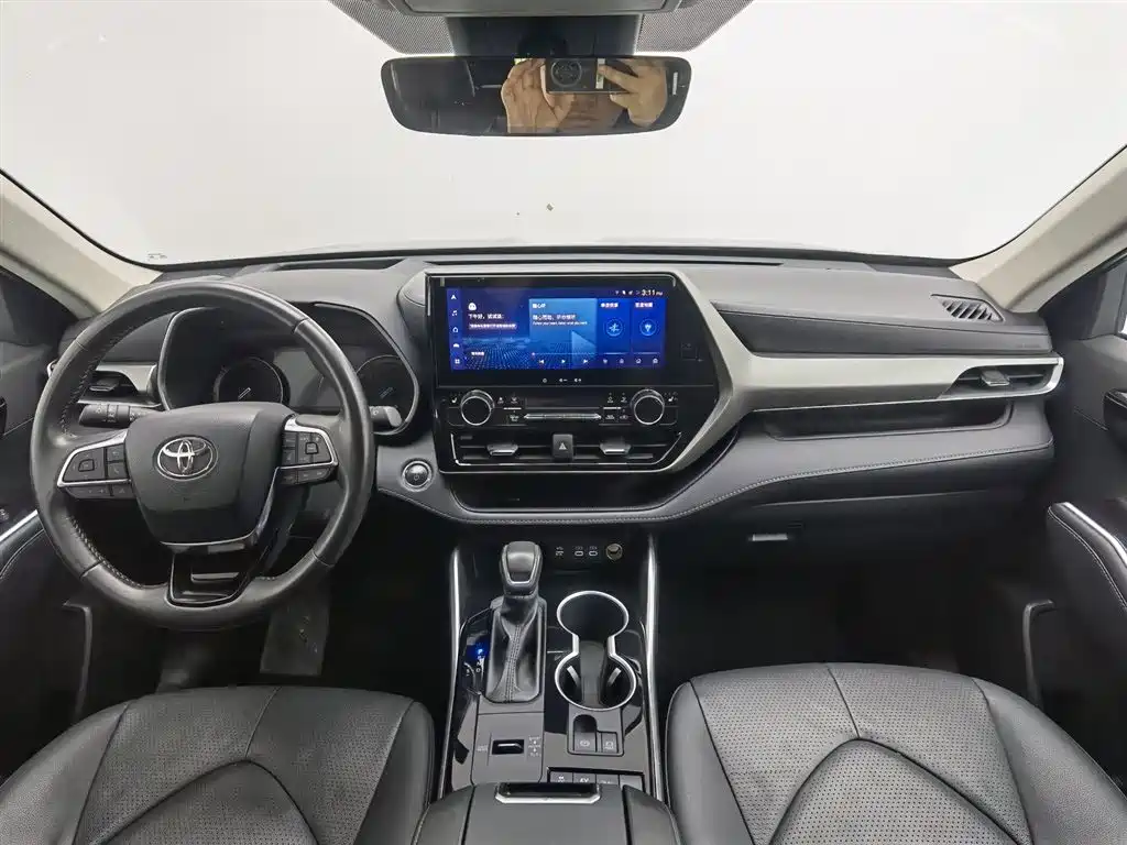 Toyota Highlander 2023 2.5L Hybrid AWD Premium 7-Seater 2024 - thumbnail 5