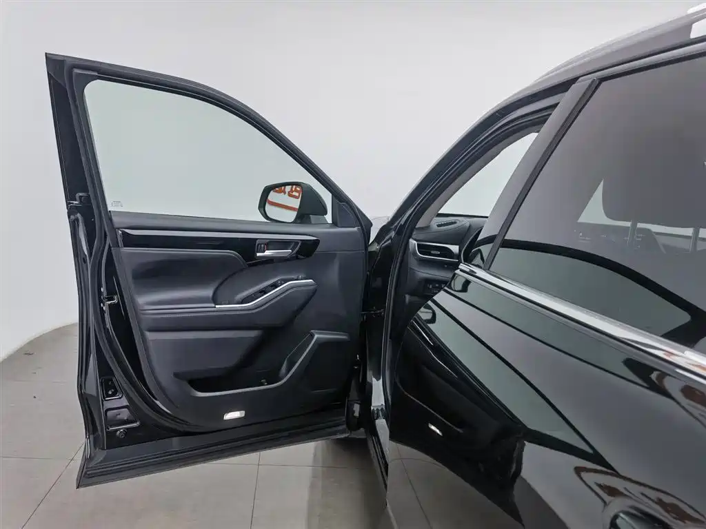 Toyota Highlander 2023 2.5L Hybrid AWD Premium 7-Seater 2024 - thumbnail 8