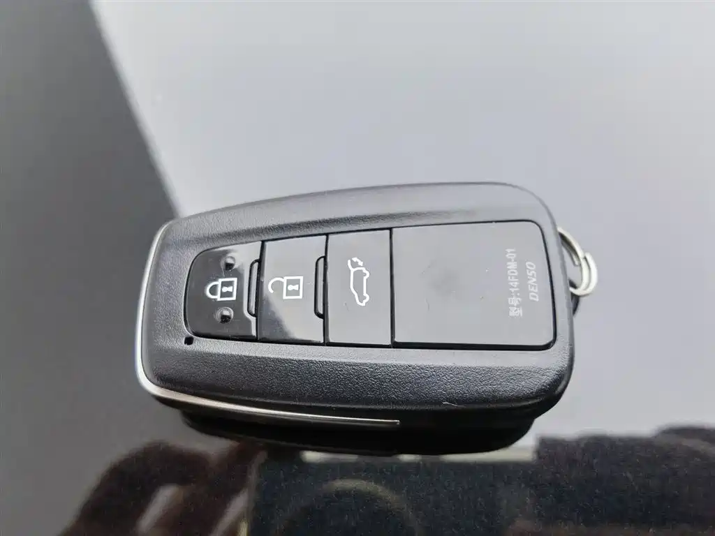 Toyota Highlander 2023 2.5L Hybrid AWD Premium 7-Seater 2024 - thumbnail 19
