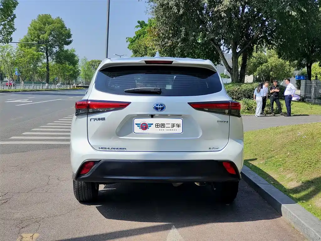 Toyota Highlander 2023 2.5L Hybrid AWD Elite Edition 7-Seater 2023 - thumbnail 5