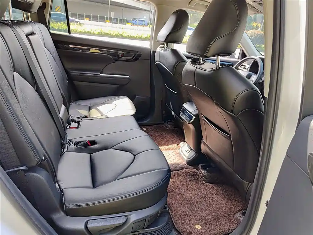 Toyota Highlander 2023 2.5L Hybrid AWD Elite Edition 7-Seater 2023 - thumbnail 11