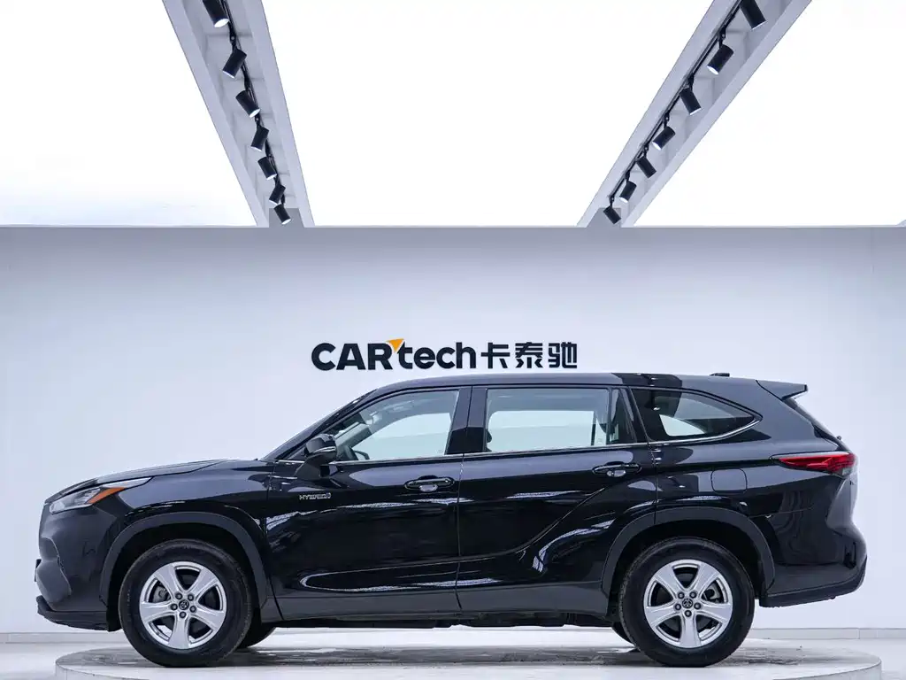 Toyota Highlander 2.5L HEV AWD Elite 7-Seater 2024 - thumbnail 2