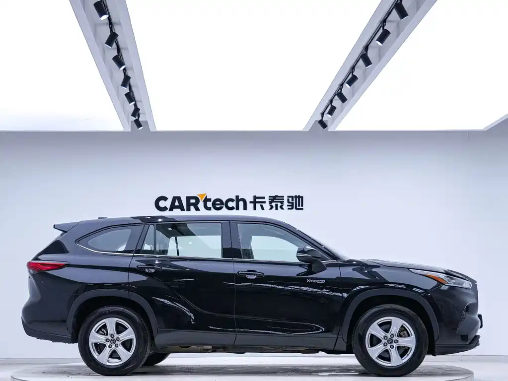 Toyota Highlander 2.5L HEV AWD Elite 7-Seater 2024 - thumbnail 4