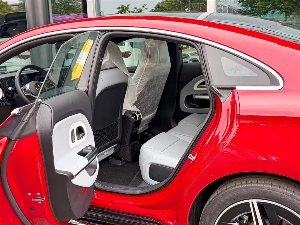 Mercedes-Benz Mercedes-Benz CLA 300L Long Range Leading Intelligence Edition 2025 - thumbnail 7
