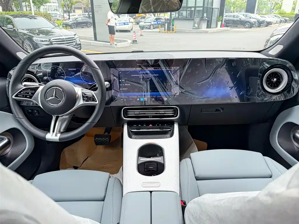 Mercedes-Benz Mercedes-Benz CLA 300L Long Range Leading Intelligence Edition 2025 - thumbnail 8
