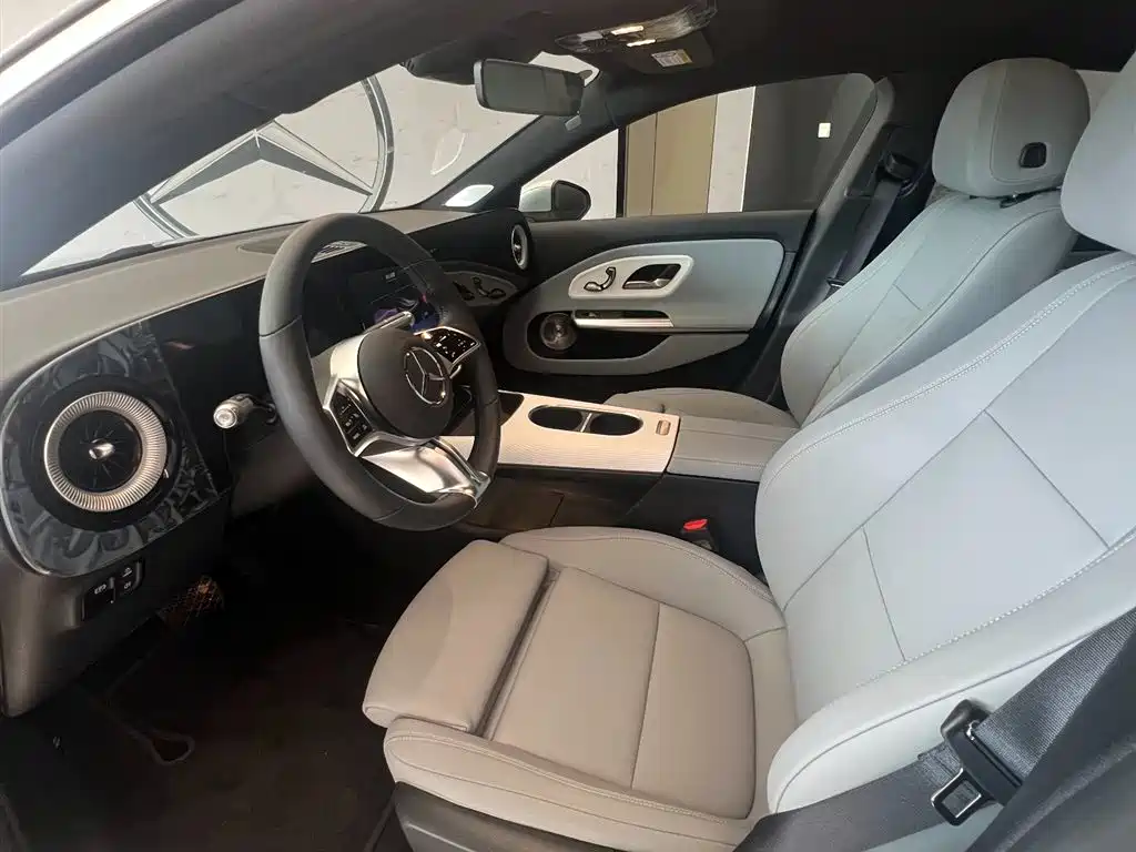 Mercedes-Benz Mercedes-Benz CLA 300L EV 2025 - thumbnail 9