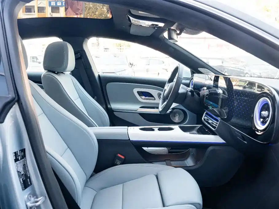 Mercedes-Benz Mercedes-Benz CLA 300L EV 2025 - thumbnail 12