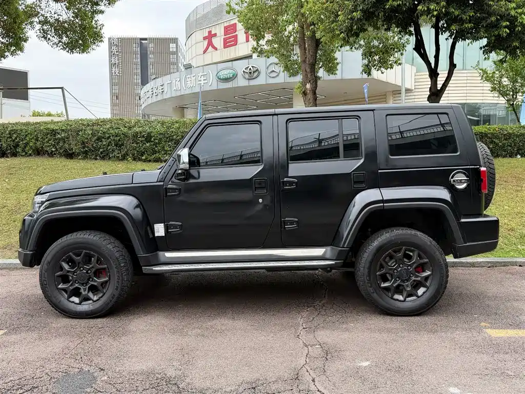 Beijing Off-Road Beijing Off-Road BJ40 2.0D Automatic AWD Blade Hero Edition Xiake 2023 - thumbnail 3
