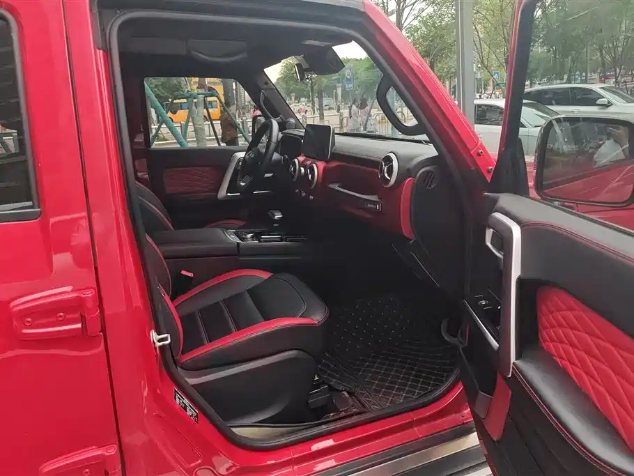 Beijing Off-Road BAIC BJ40 2023 2.0T Automatic 4WD Urban Hunter Edition Xiake Model 2024 - thumbnail 8