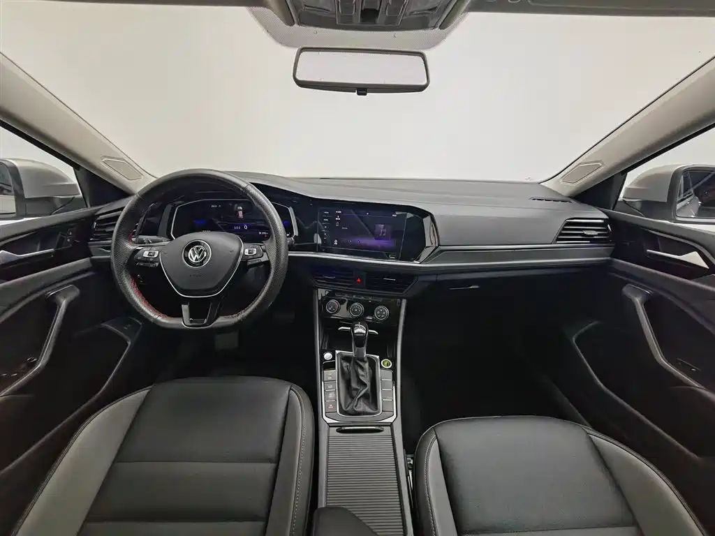 Volkswagen Sagitar 280TSI DSG Comfort Intelligent Connectivity Edition 2021 - thumbnail 5