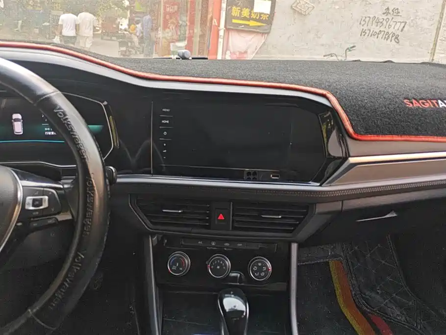 Volkswagen Sagitar 2021 200TSI DSG Comfort Smart Connect Edition 2021 - thumbnail 13