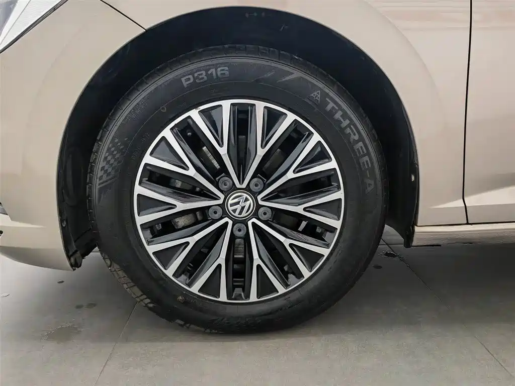 Volkswagen Sagitar 280TSI DSG Comfort Intelligent Connectivity Edition 2021 - thumbnail 17