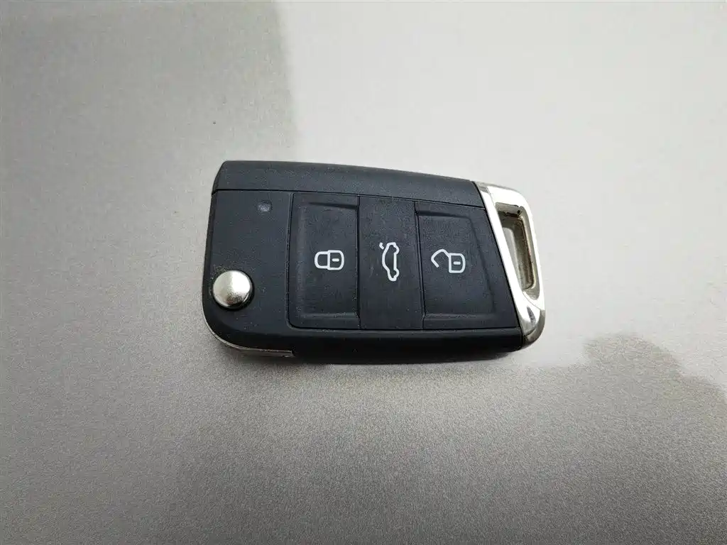 Volkswagen Sagitar 280TSI DSG Comfort Intelligent Connectivity Edition 2021 - thumbnail 19