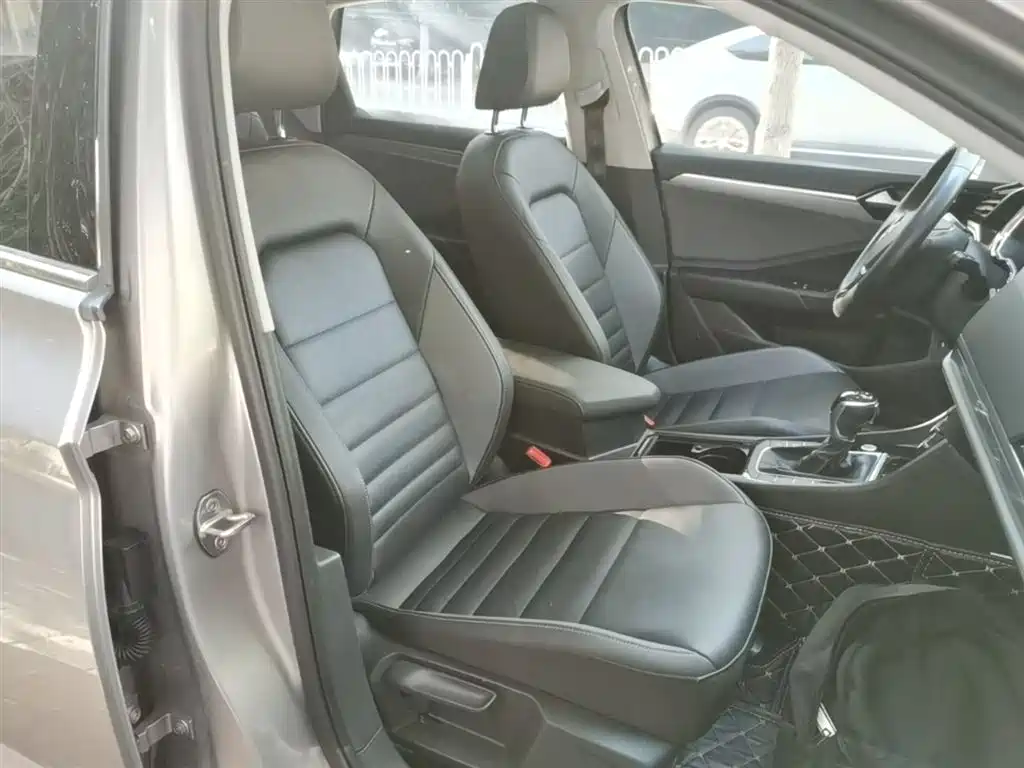 Volkswagen Sagitar 200TSI DSG Comfort Intelligent Connectivity Edition 2021 - thumbnail 25