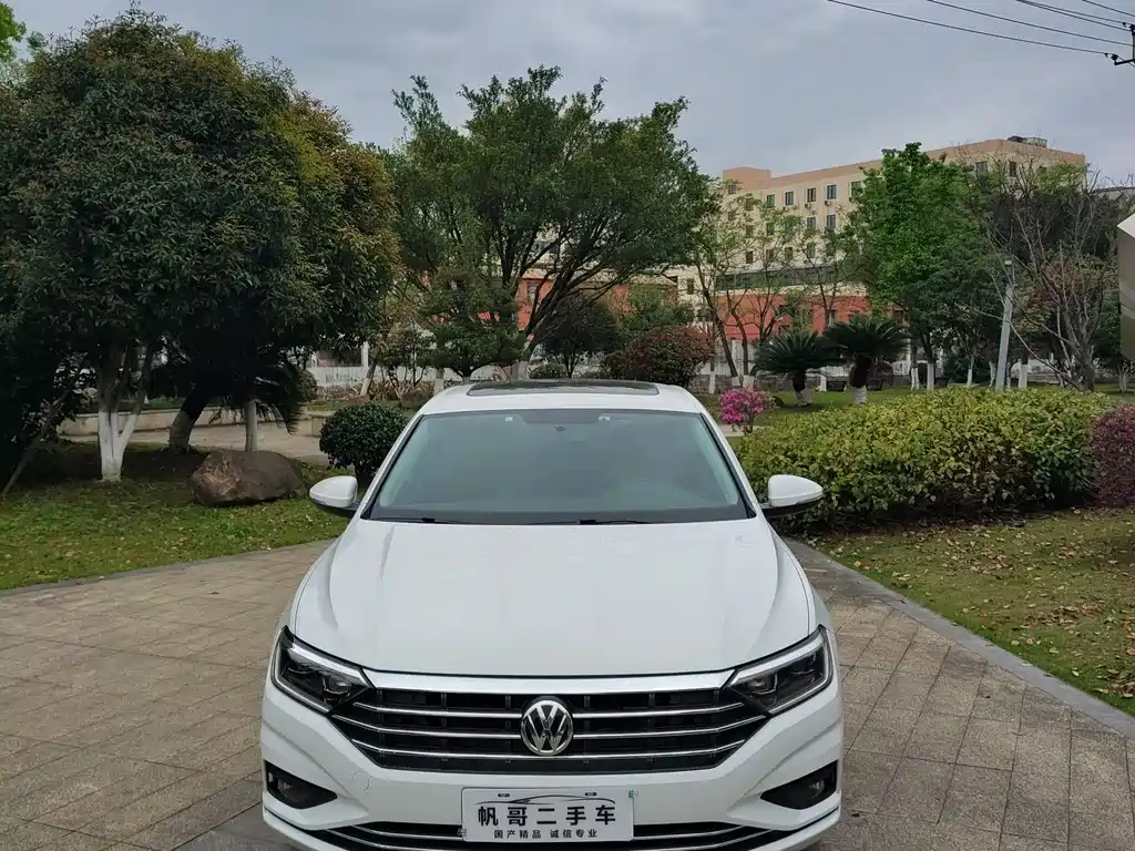 Volkswagen Sagitar 280TSI DSG Comfort Intelligent Connectivity Edition 2021 - thumbnail 2