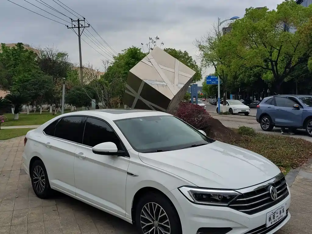 Volkswagen Sagitar 280TSI DSG Comfort Intelligent Connectivity Edition 2021 - thumbnail 3