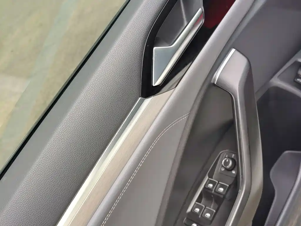 Volkswagen Sagitar 280TSI DSG Comfort Intelligent Connectivity Edition 2021 - thumbnail 8