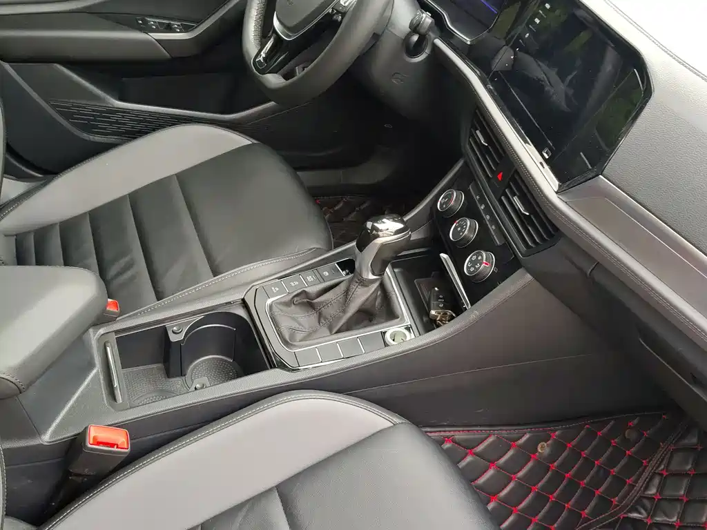 Volkswagen Sagitar 280TSI DSG Comfort Intelligent Connectivity Edition 2021 - thumbnail 12