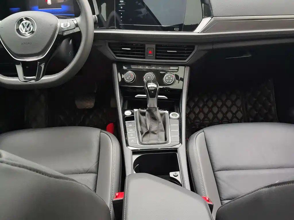 Volkswagen Sagitar 280TSI DSG Comfort Intelligent Connectivity Edition 2021 - thumbnail 15