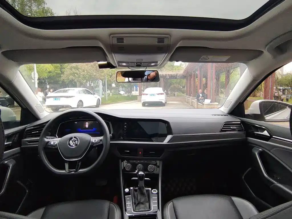 Volkswagen Sagitar 280TSI DSG Comfort Intelligent Connectivity Edition 2021 - thumbnail 17