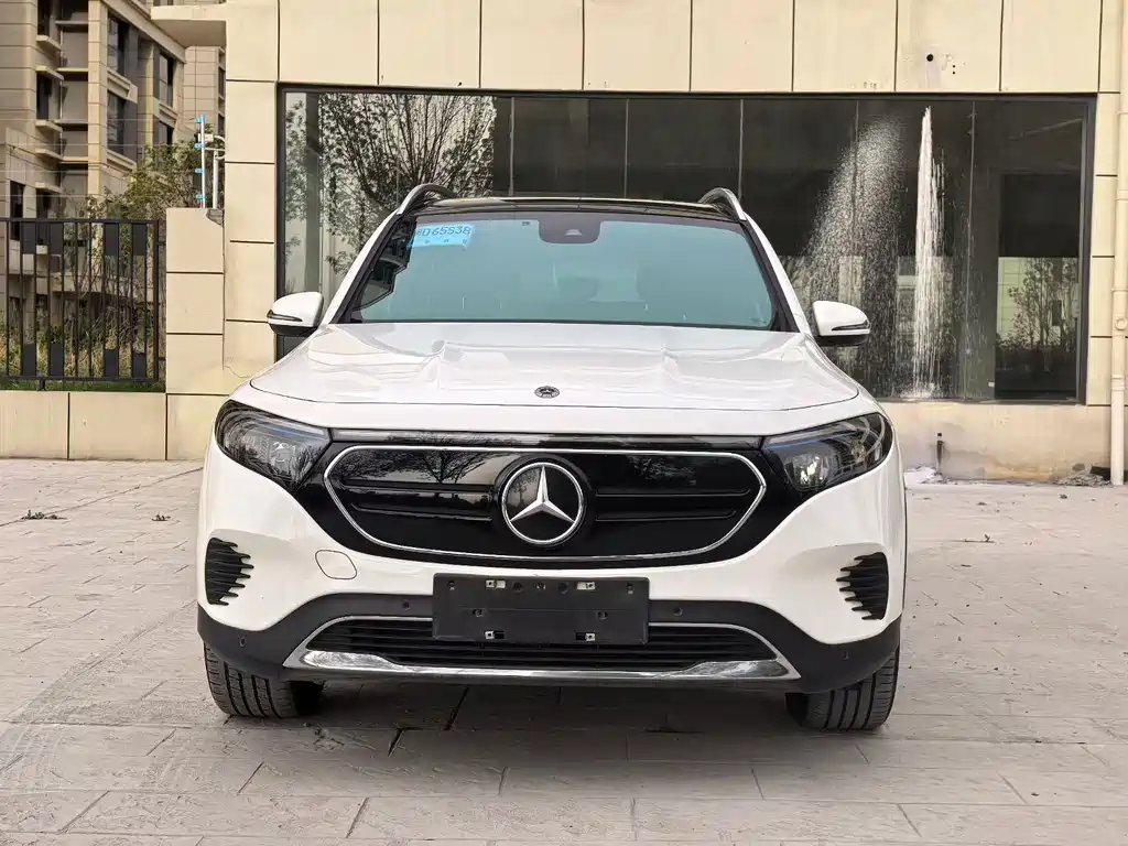 Mercedes-Benz Mercedes-Benz EQB 260 2022 - thumbnail 2