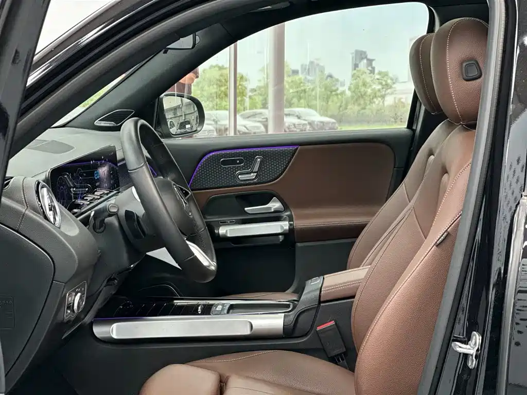 Mercedes-Benz Mercedes-Benz EQB 260 2024 - thumbnail 6