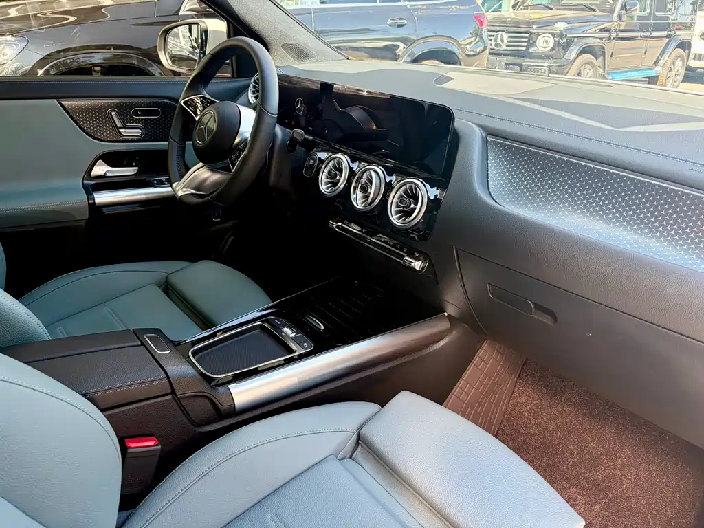Mercedes-Benz Mercedes-Benz EQA 260 2025 - thumbnail 15