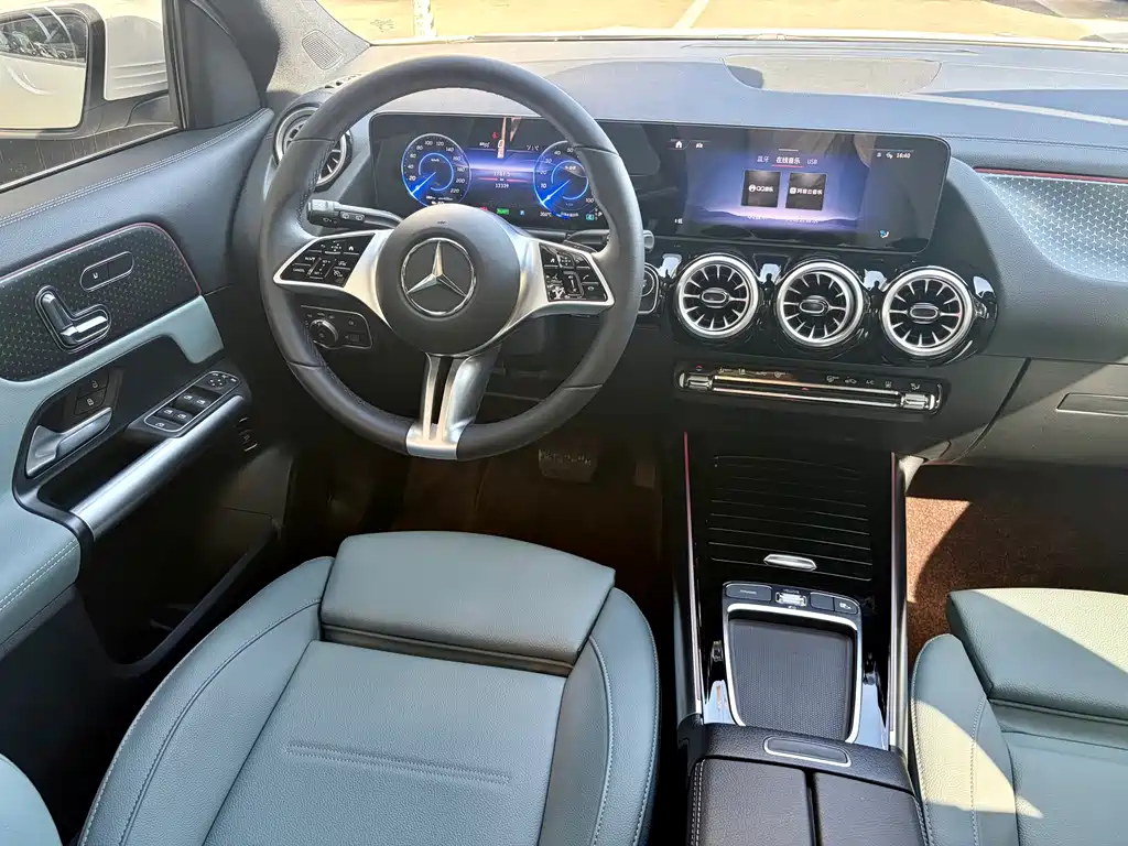 Mercedes-Benz Mercedes-Benz EQA 260 2025 - thumbnail 22