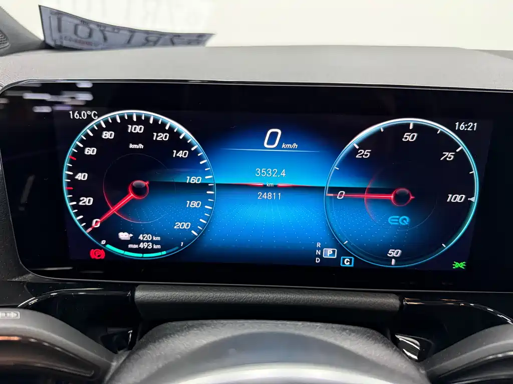 Mercedes-Benz Mercedes-Benz EQA 260 2024 - thumbnail 4
