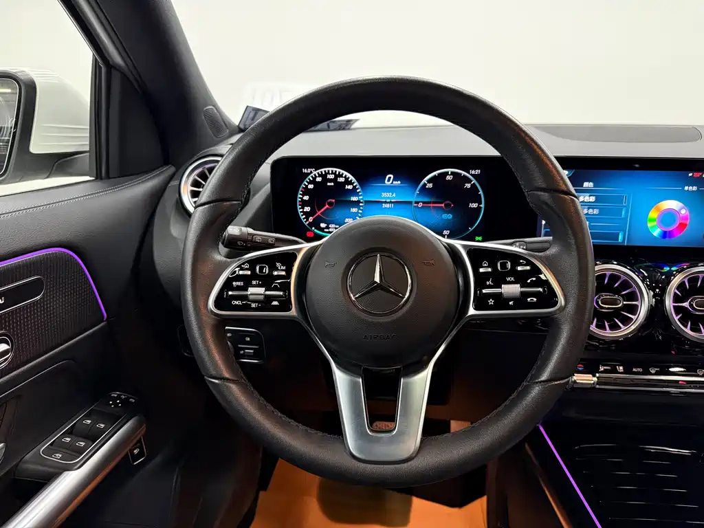 Mercedes-Benz Mercedes-Benz EQA 260 2024 - thumbnail 5