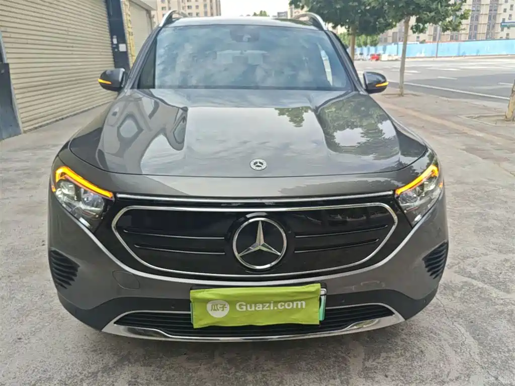 Mercedes-Benz Mercedes-Benz EQB 260 2023 - thumbnail 3