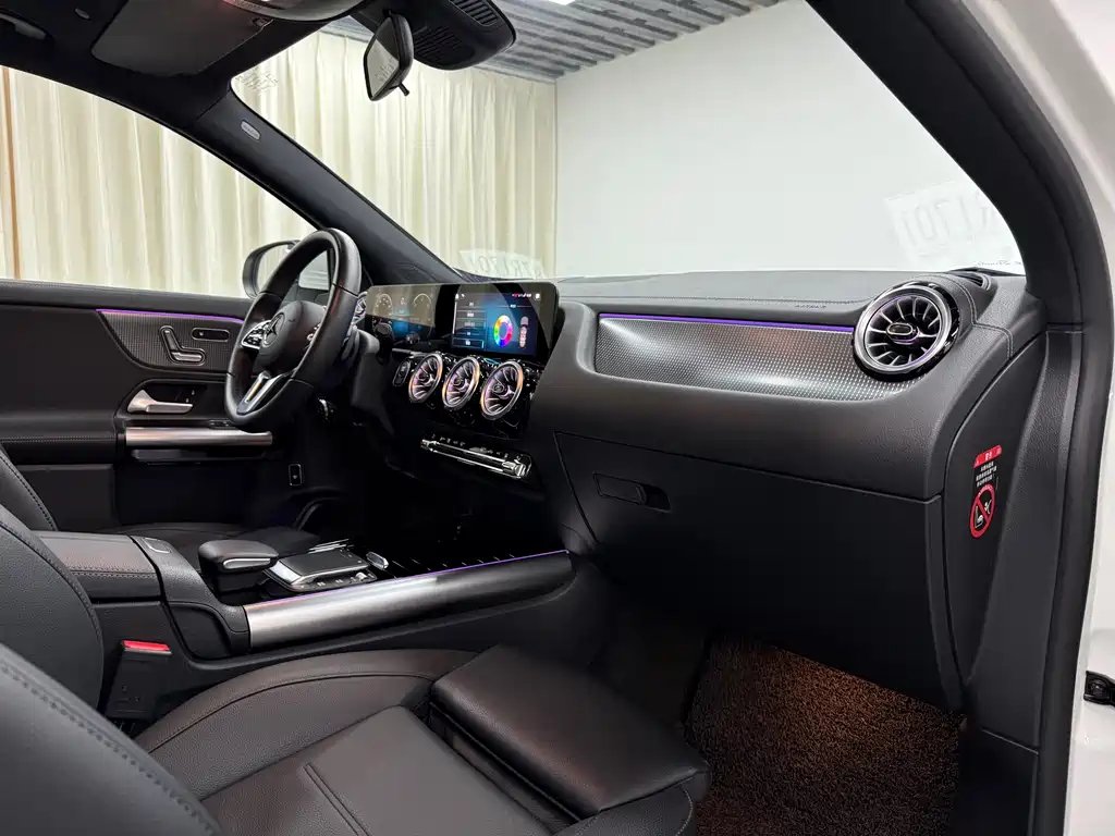 Mercedes-Benz Mercedes-Benz EQA 260 2024 - thumbnail 11