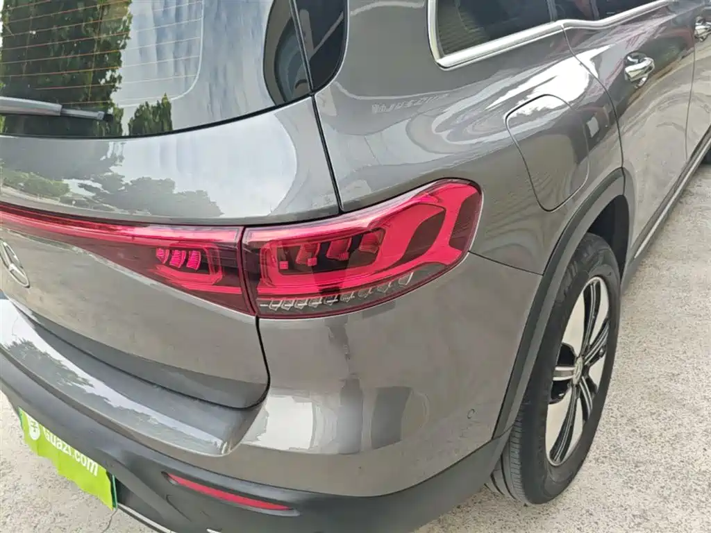 Mercedes-Benz Mercedes-Benz EQB 260 2023 - thumbnail 8