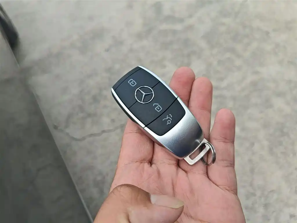 Mercedes-Benz Mercedes-Benz EQB 260 2023 - thumbnail 9