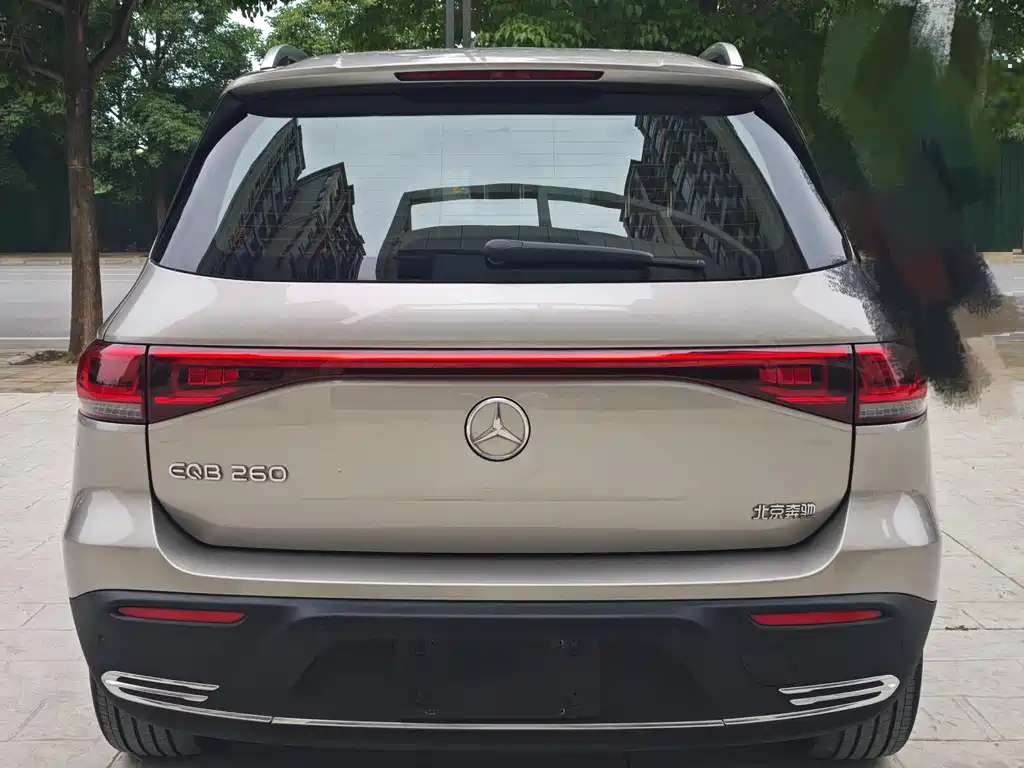 Mercedes-Benz Mercedes-Benz EQB 260 2023 - thumbnail 8