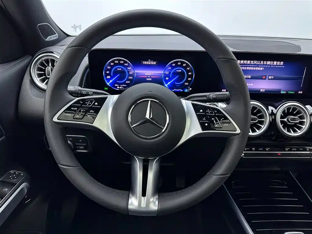 Mercedes-Benz Mercedes-Benz EQB 260 2025 - thumbnail 9