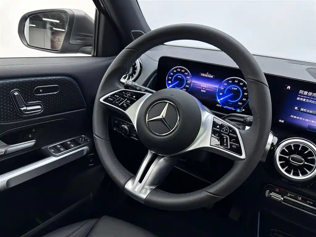 Mercedes-Benz Mercedes-Benz EQB 260 2025 - thumbnail 10