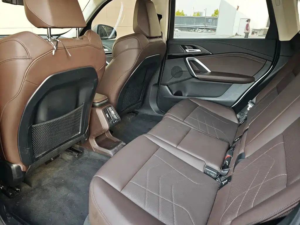 BMW BMW iX1 2025 eDrive25L X Design Package 2024 - thumbnail 9
