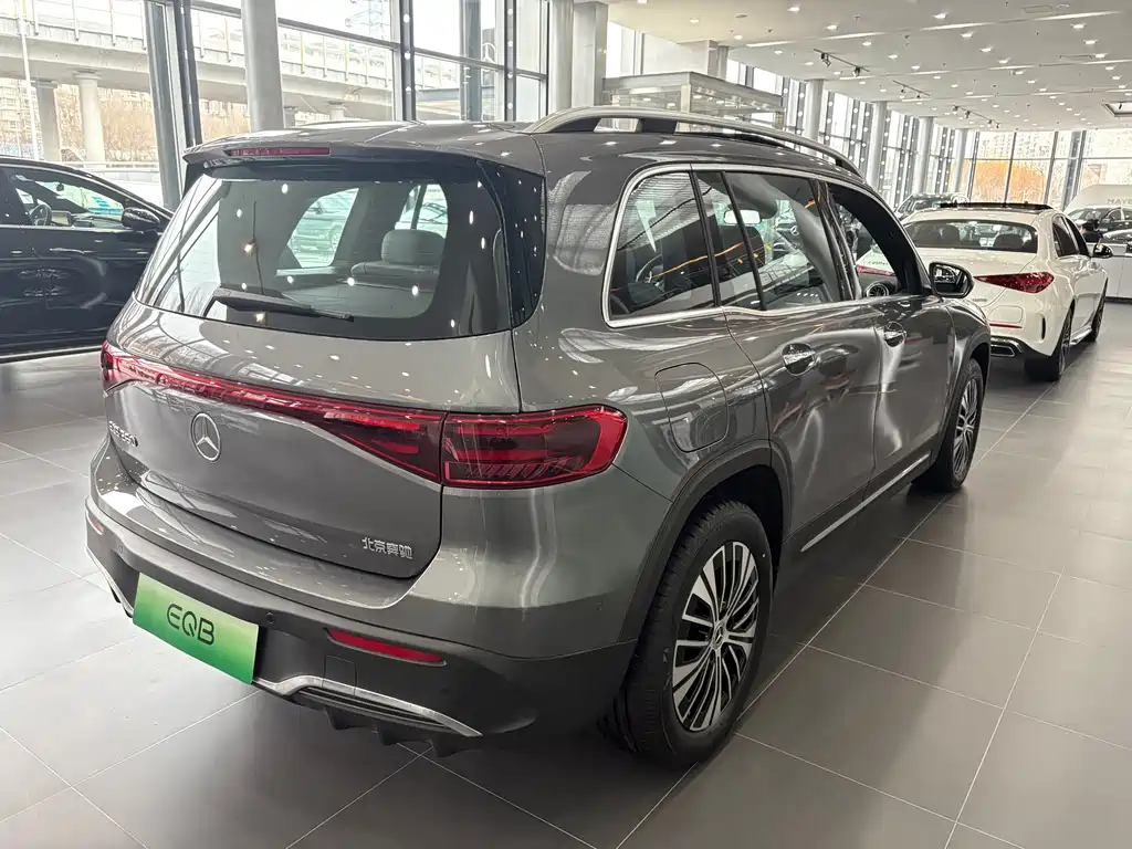 Mercedes-Benz Mercedes-Benz EQB 260 2026 - thumbnail 3