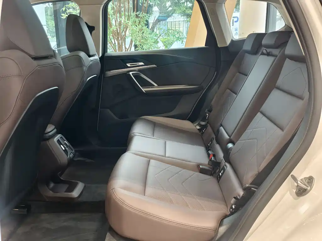 BMW BMW iX1 2025 eDrive25L M Sport Package 2025 - thumbnail 7
