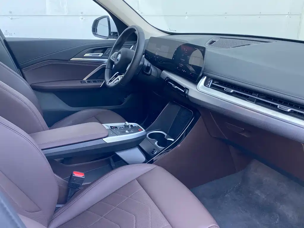 BMW BMW iX1 eDrive25L M Sport 2025 2025 - thumbnail 9
