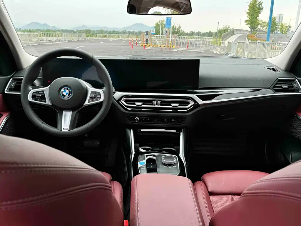 BMW BMW i3 2024 eDrive 35 L 2024 - thumbnail 16