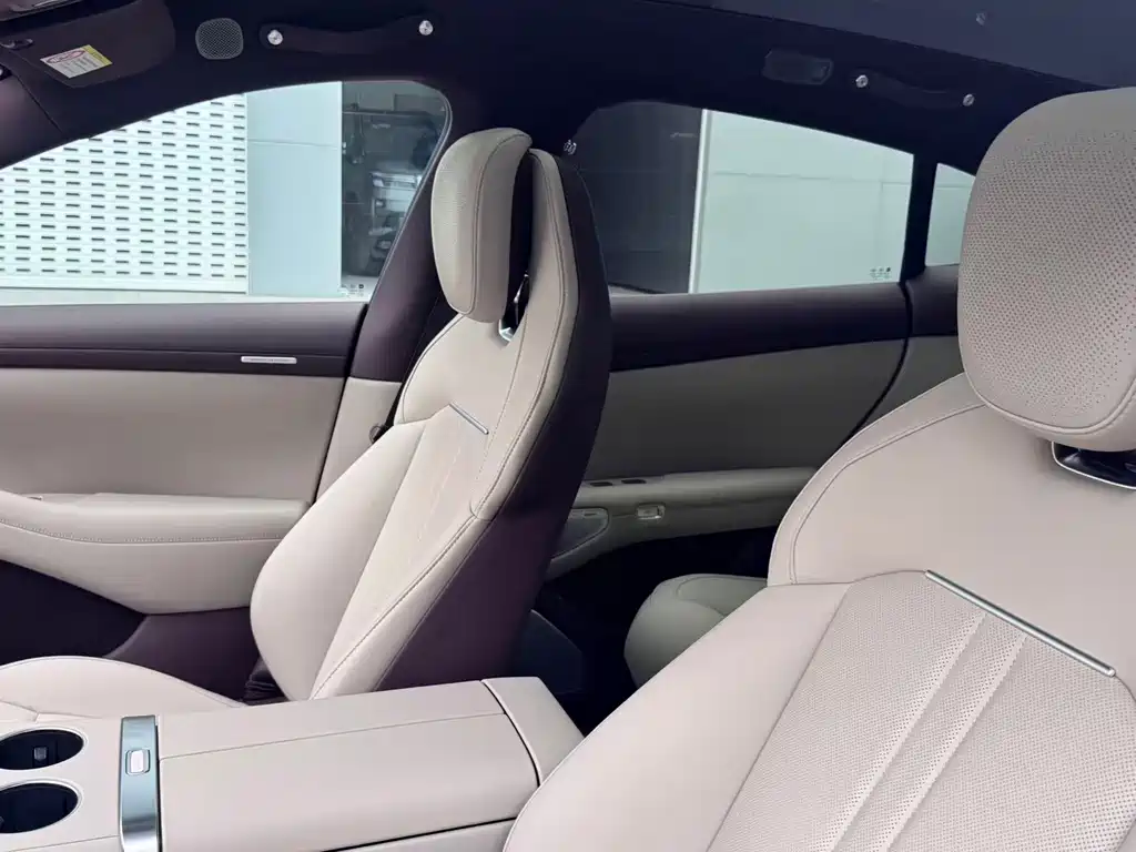 Xiaomi Auto Xiaomi YU7 2025 Long Range AWD Pro 2026 - thumbnail 15
