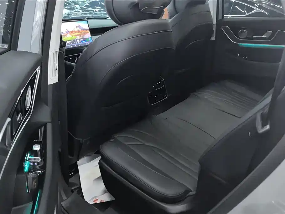 Chery Fengyun Fengyun T9 120 Long Range Flagship 7-Seater 2025 - thumbnail 11