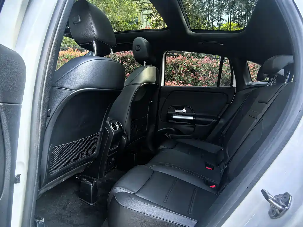 Mercedes-Benz Mercedes-Benz GLA 2023 GLA 220 2023 - thumbnail 5