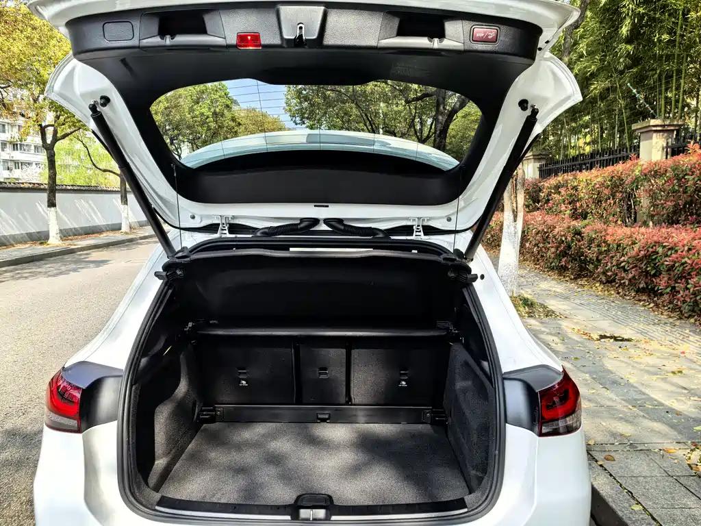 Mercedes-Benz Mercedes-Benz GLA 2023 GLA 220 2023 - thumbnail 12