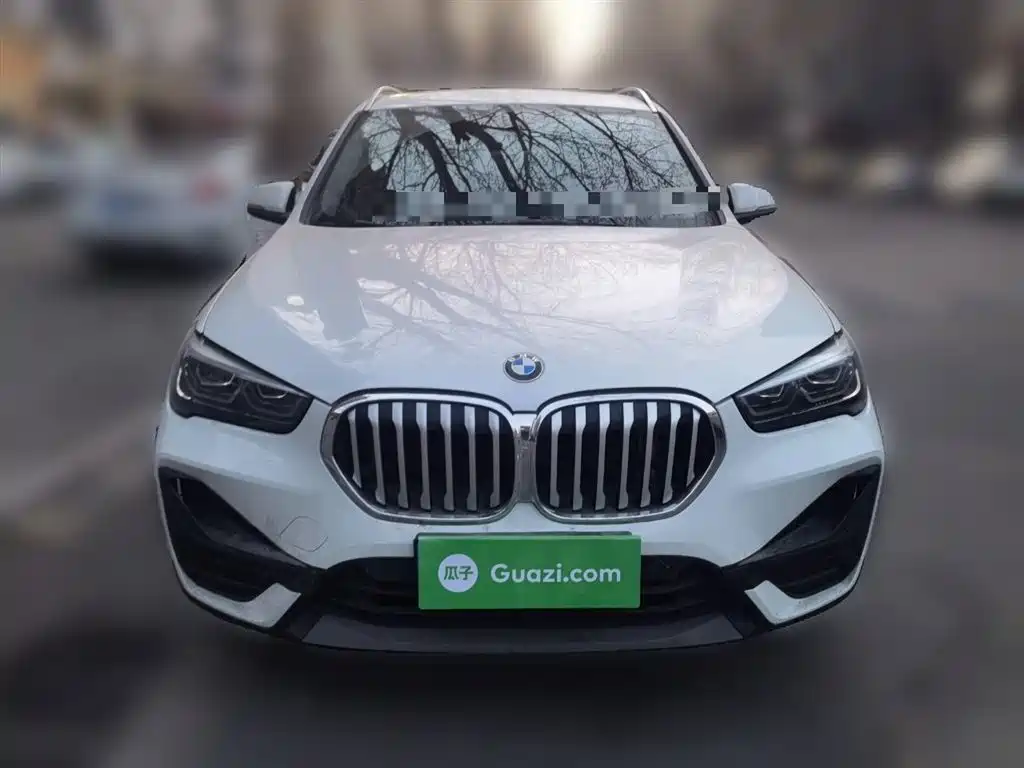BMW BMW X1 2022 sDrive25Li Leading Edition 2022 - thumbnail 2
