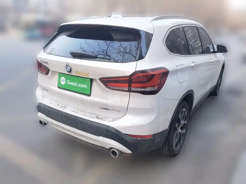 BMW BMW X1 2022 sDrive25Li Leading Edition 2022 - thumbnail 4