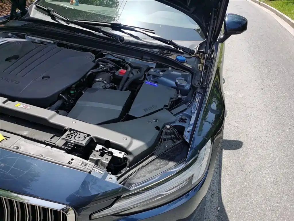 Volvo Volvo S60 2026 B4 Momentum 2025 - thumbnail 23