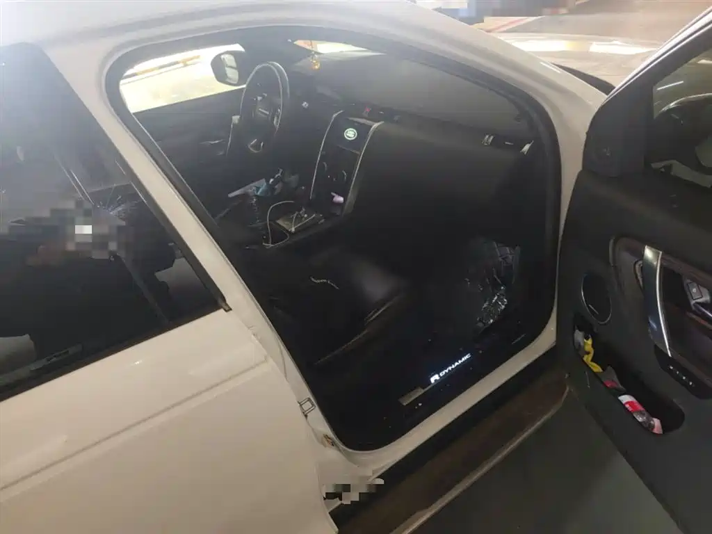 Land Rover Discovery Sport 249PS R-Dynamic HSE 2021 - thumbnail 21